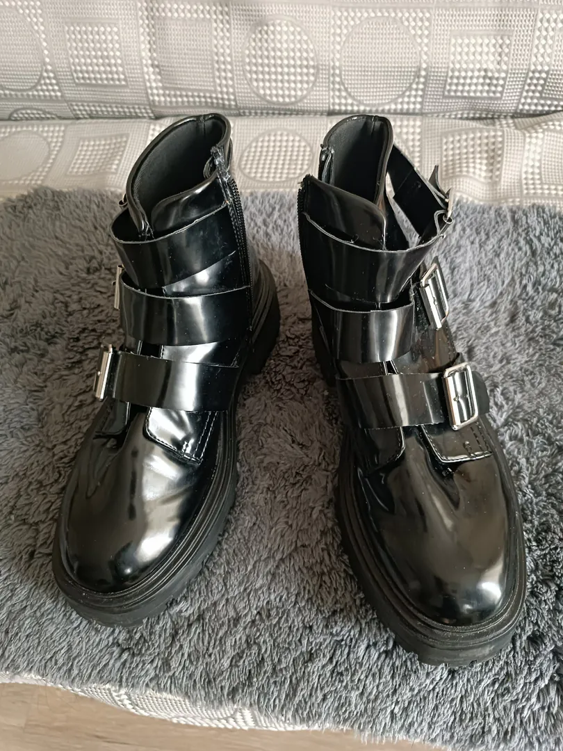 Patent leather boots size 39 — photo 3