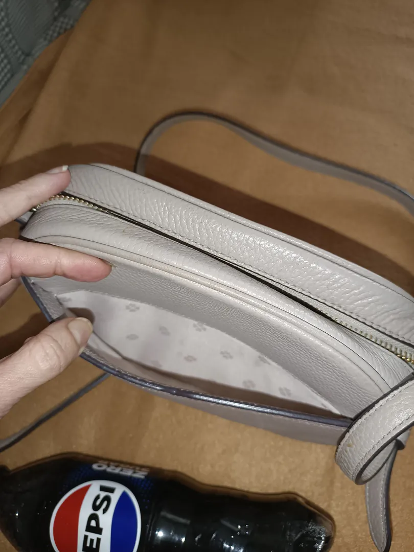 Beige leather handbag — photo 4