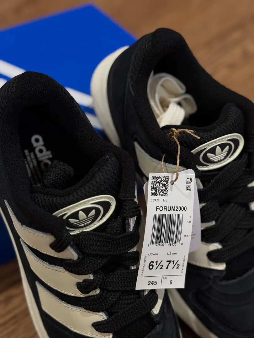 Женские кроссовки Adidas — фото 3