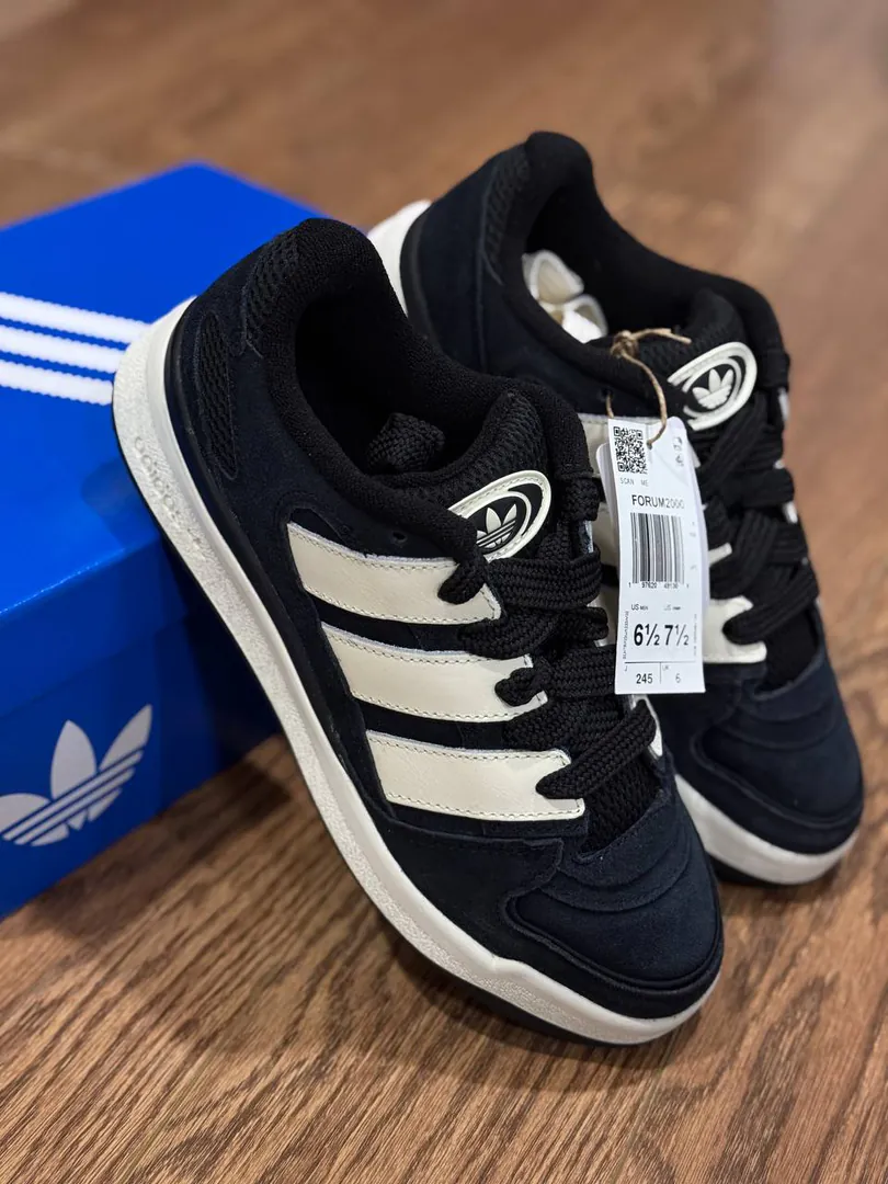 Женские кроссовки Adidas — фото 6
