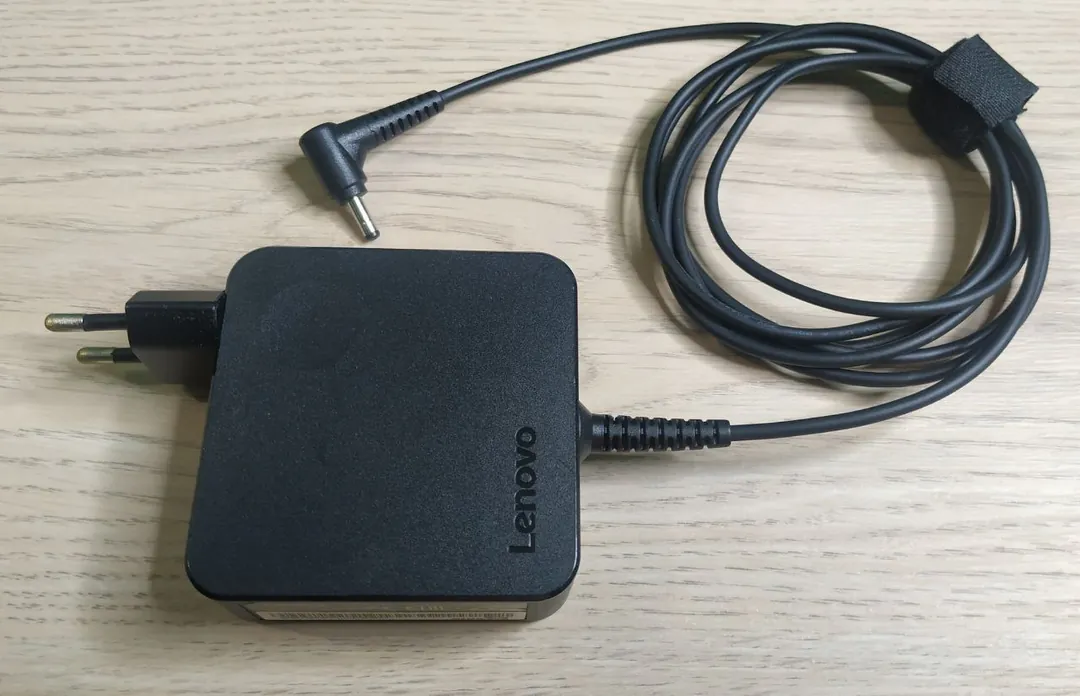Зарядное устройство Lenovo ADLX65CLGE2A — фото 3