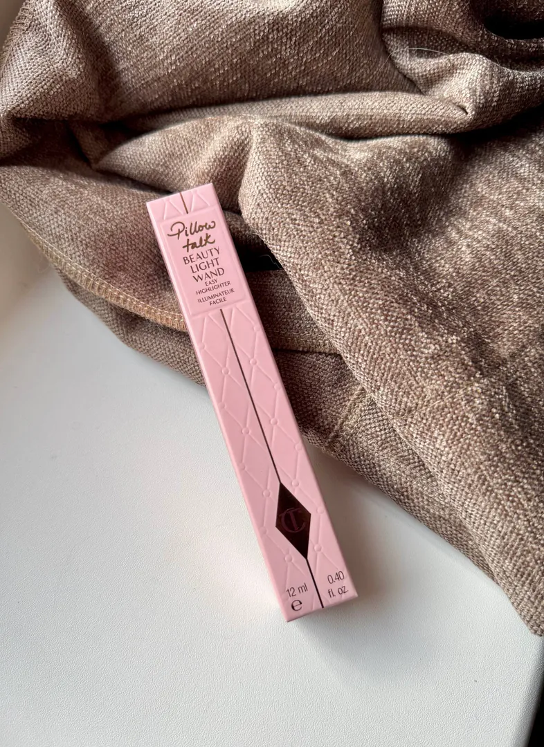 Charlotte Tilbury ხაილაითერი — ფოტო 2