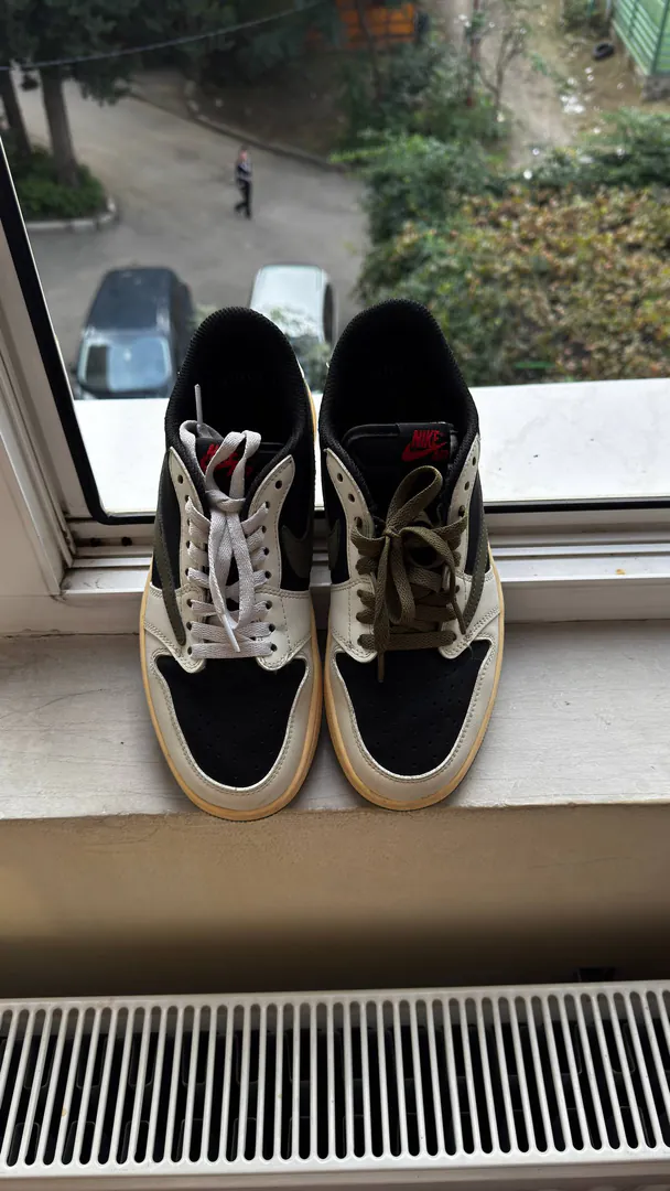 Кроссовки Jordan 1 Low Travis Scott — фото 1