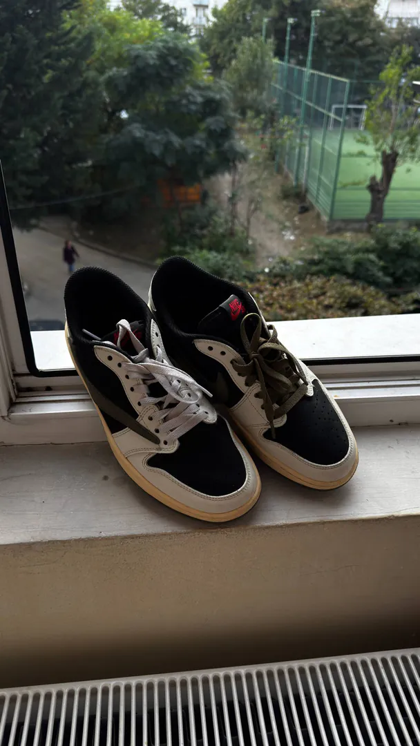 Кроссовки Jordan 1 Low Travis Scott — фото 3