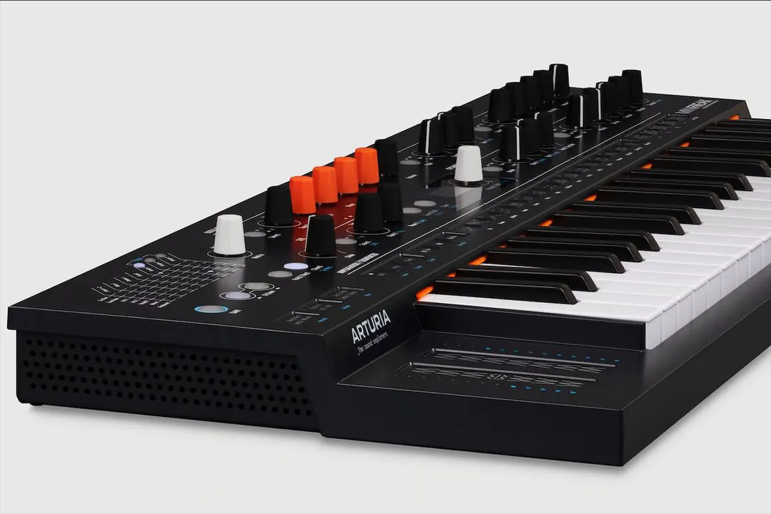 Arturia MiniFreak Synthesizer — photo 1