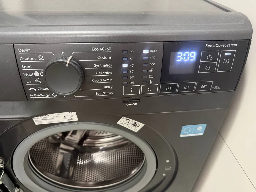 Стиральная машина Electrolux PerfectCare 600 — фото 2