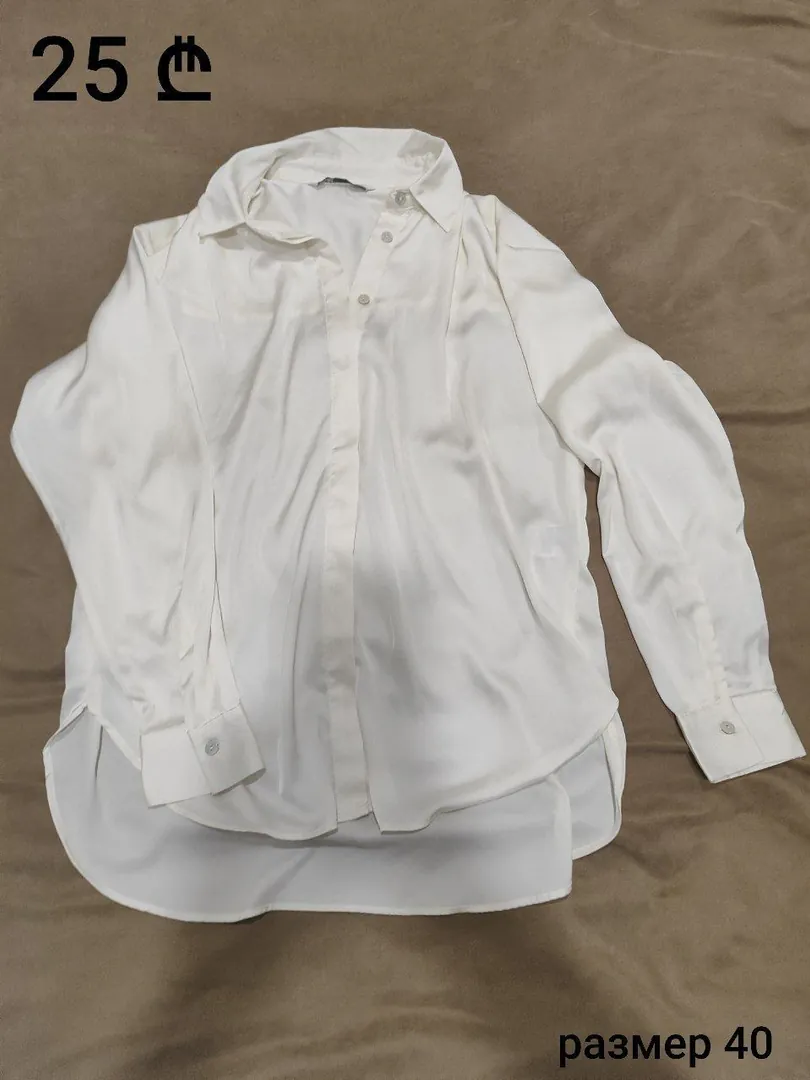 Cream-colored blouse — photo 1