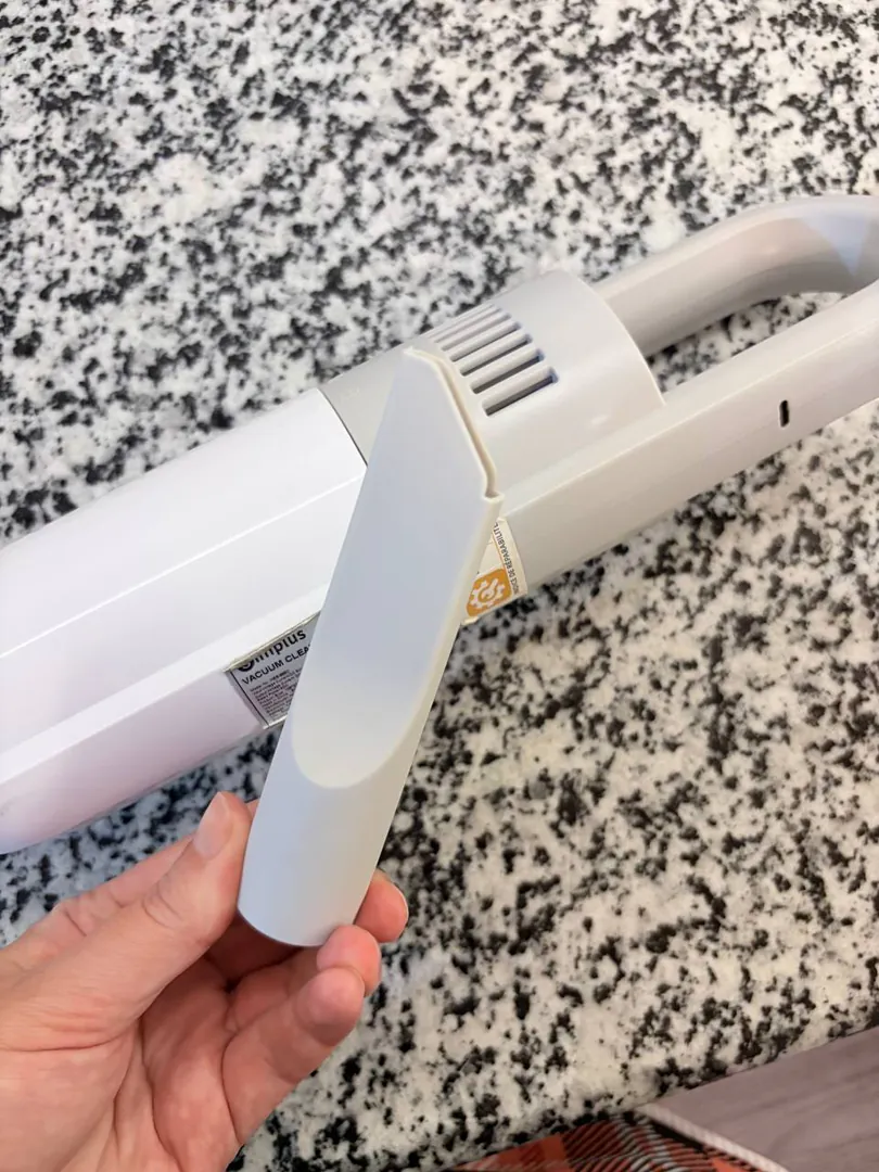 Vacuum cleaner — photo 2