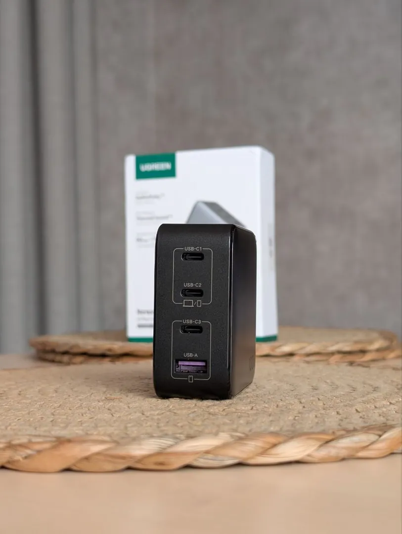 UGREEN GaN 100W Power Adapter — photo 4