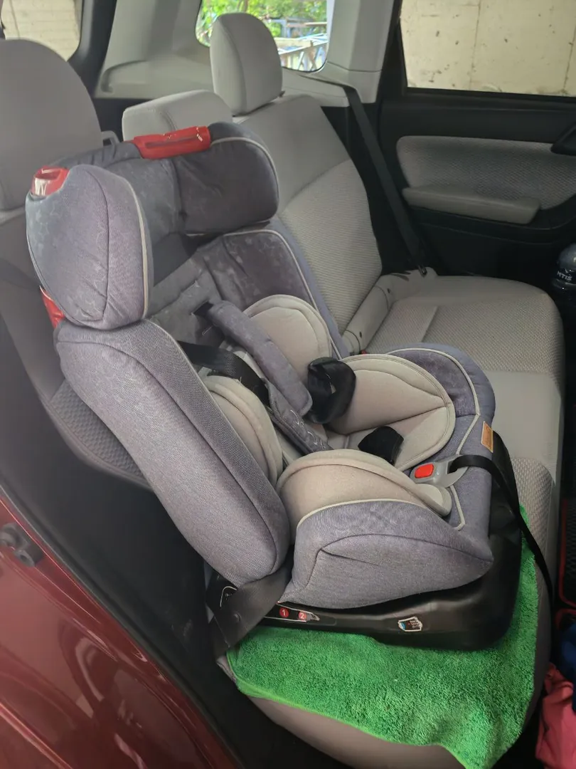 Children's car seat — photo 6