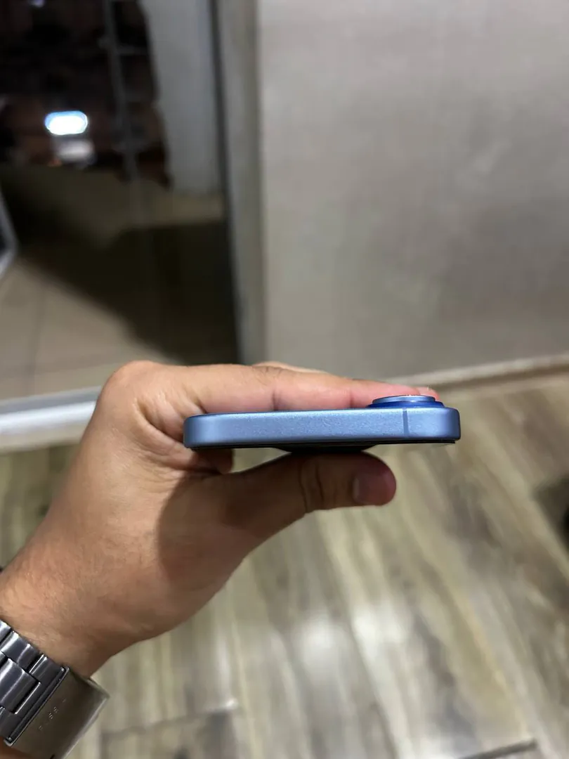 iPhone 17 256GB Mist Blue — фото 5
