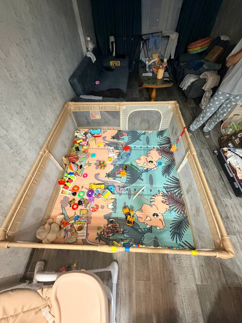 Children's developmental play mat with bumpers — photo 1