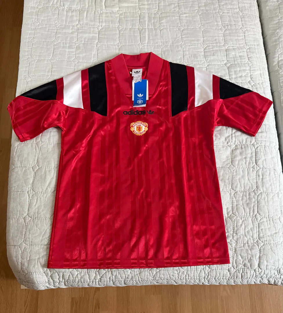 Kids Manchester United Retro T-shirt — photo 4