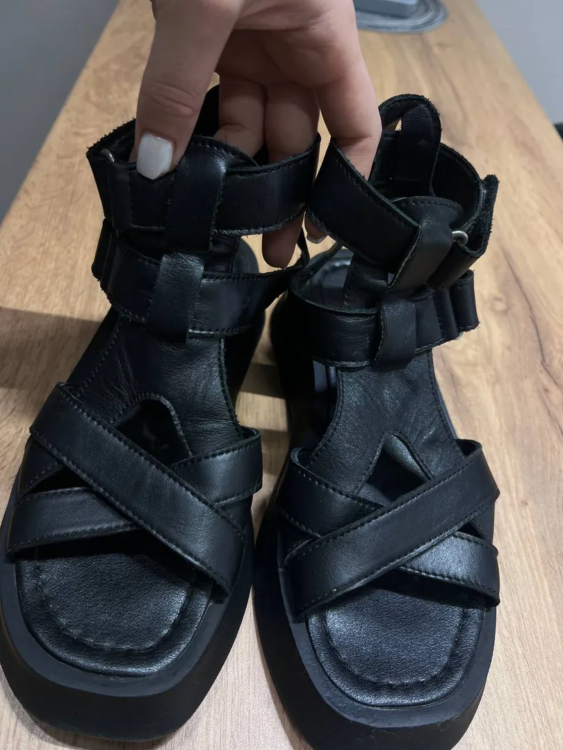 Leather sandals size 38 — photo 2