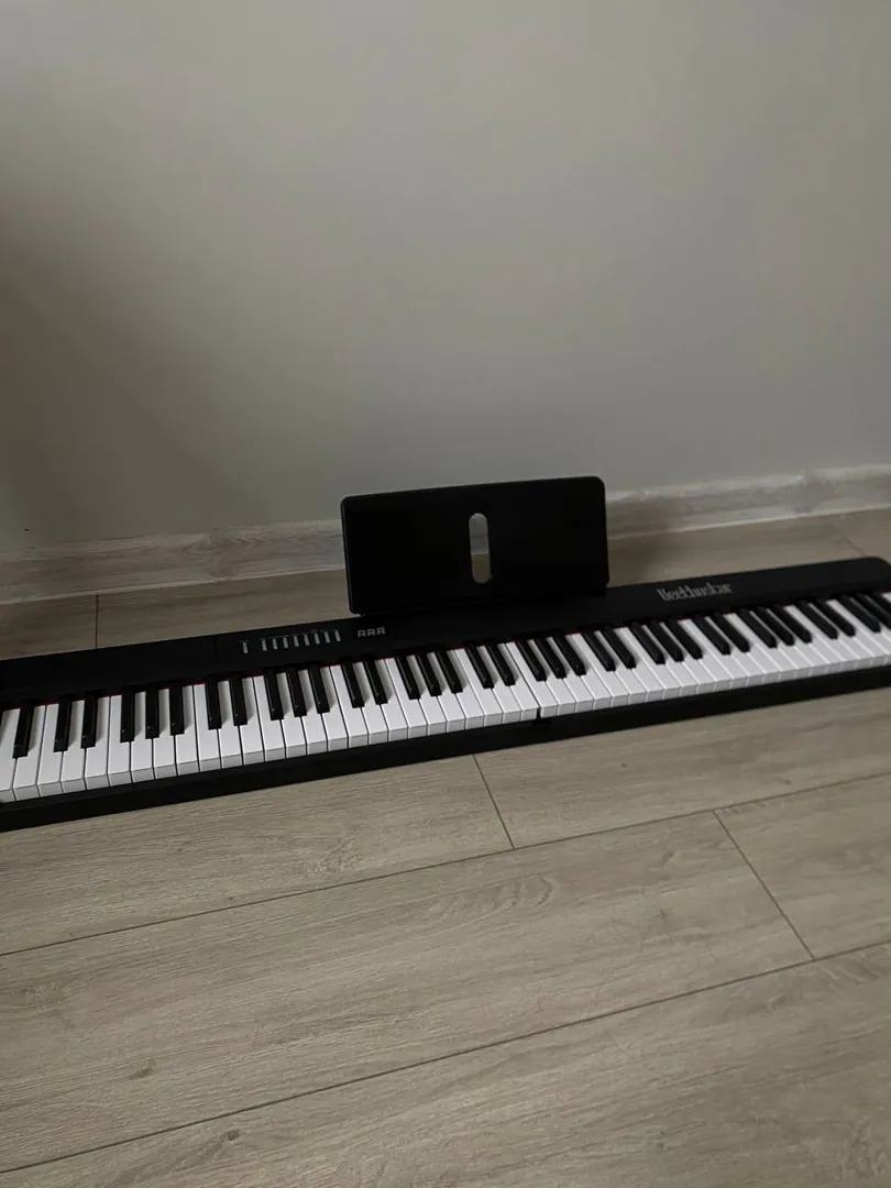 Foldable synthesizer 88 keys — photo 1