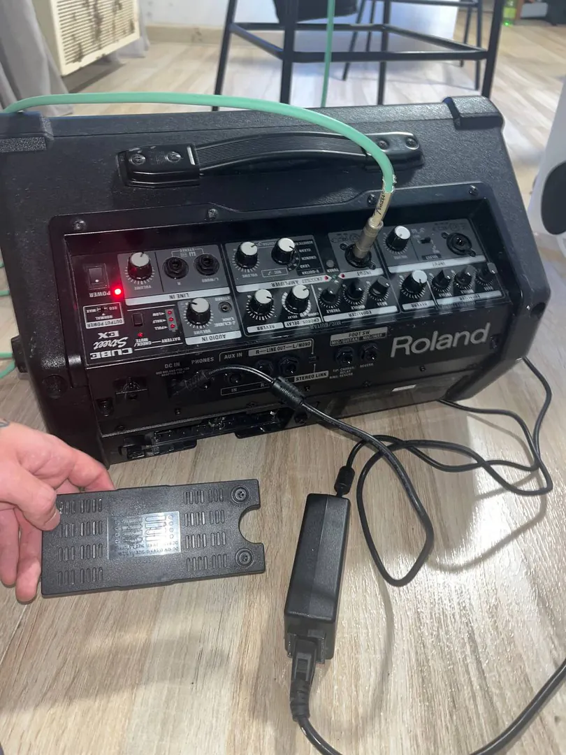 Roland Cube Street EX Combo Amplifier — photo 2
