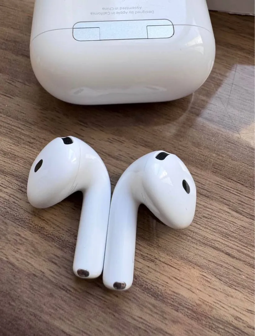AirPods 4 — фото 1