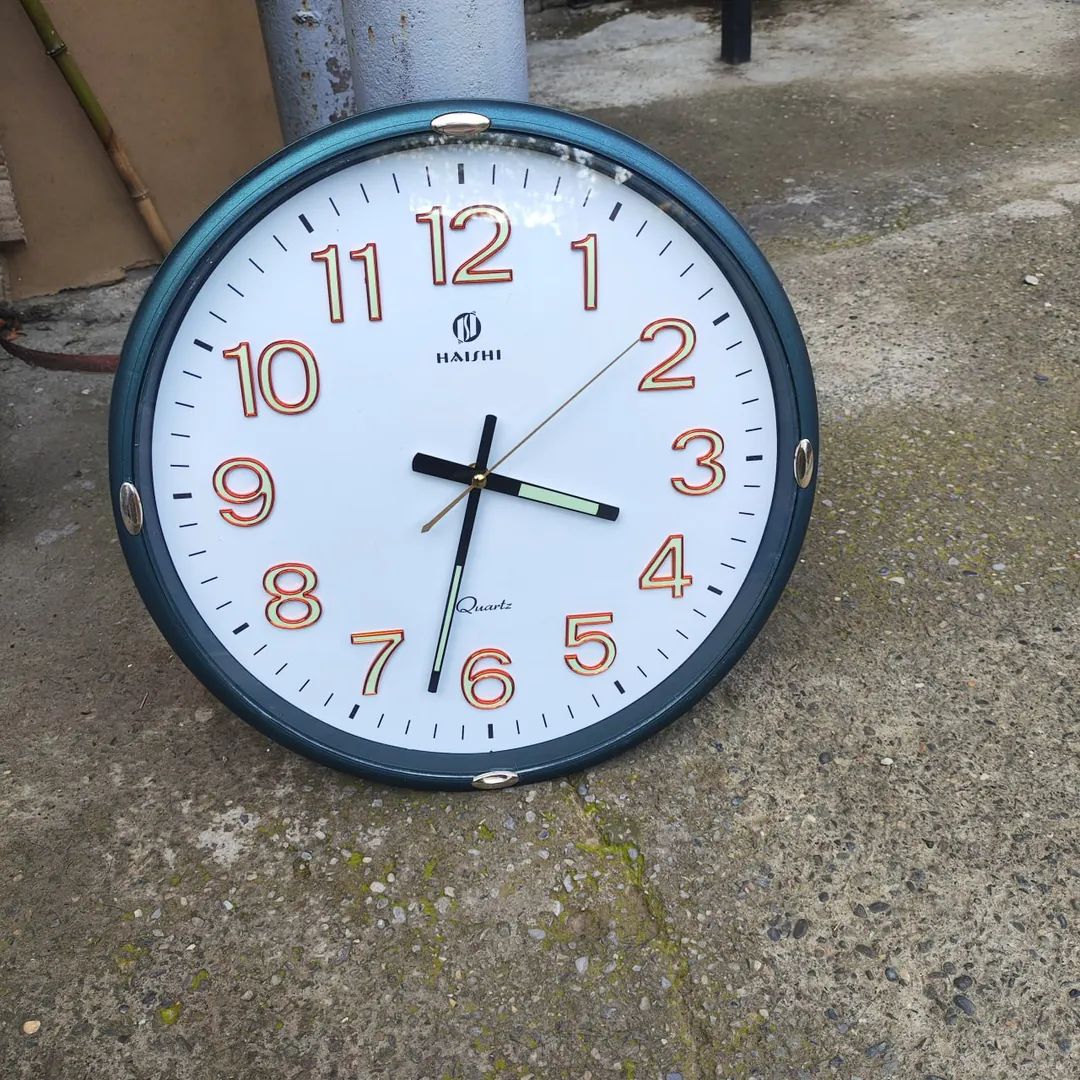 Wall clock 38 cm — photo 2