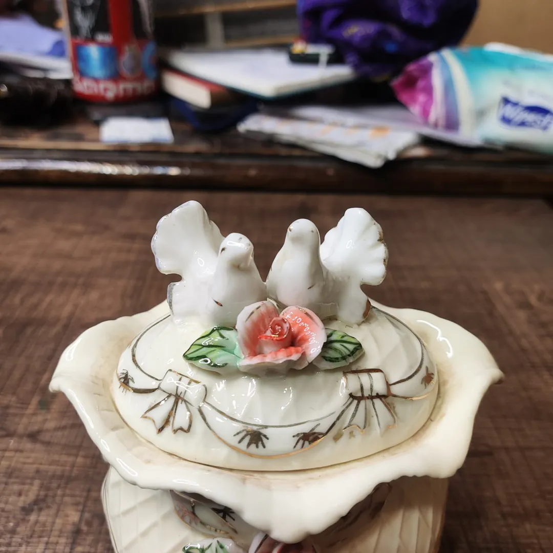 Ceramic sugar bowl — photo 2
