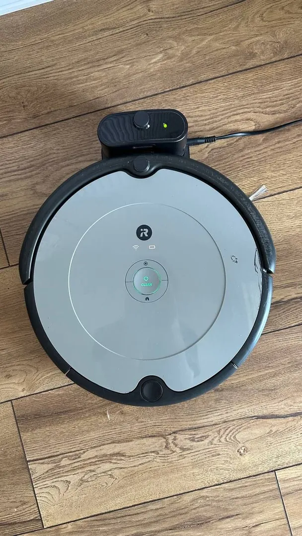 Робот-пылесос iRobot Roomba 698 — фото 1