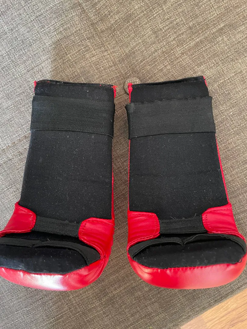 Children's fighting gloves — photo 1