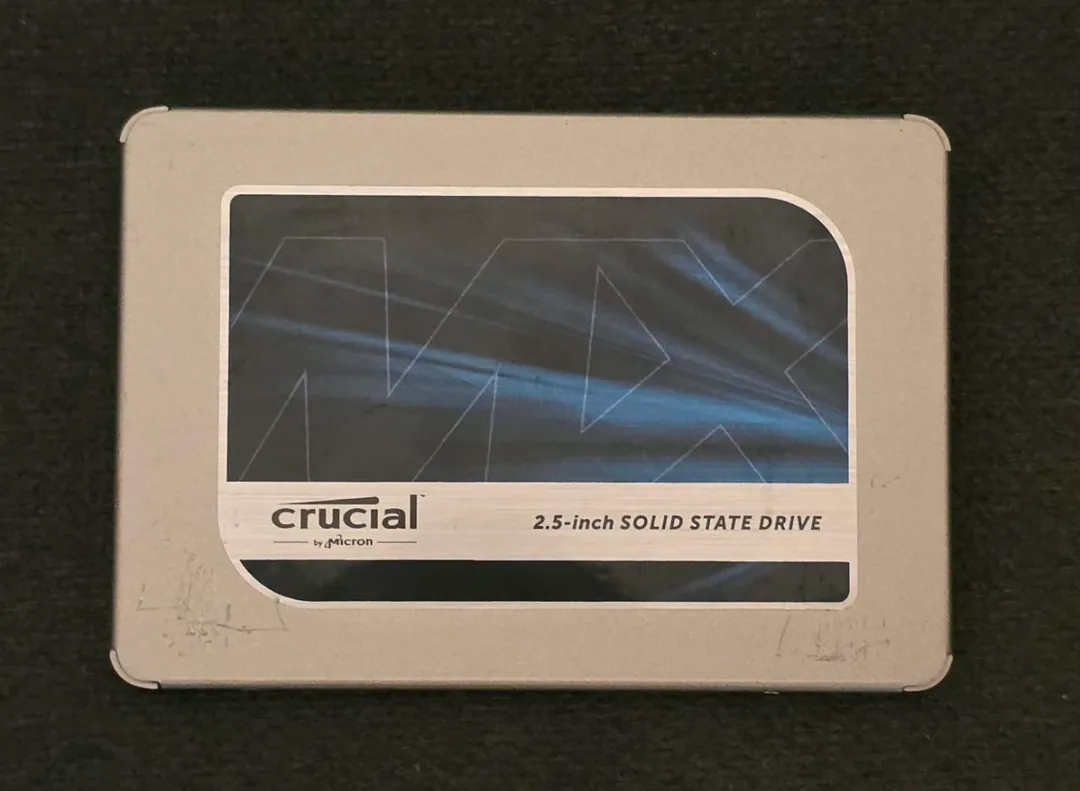 SSD Crucial MX500 1TB SATA 2.5 — фото 2