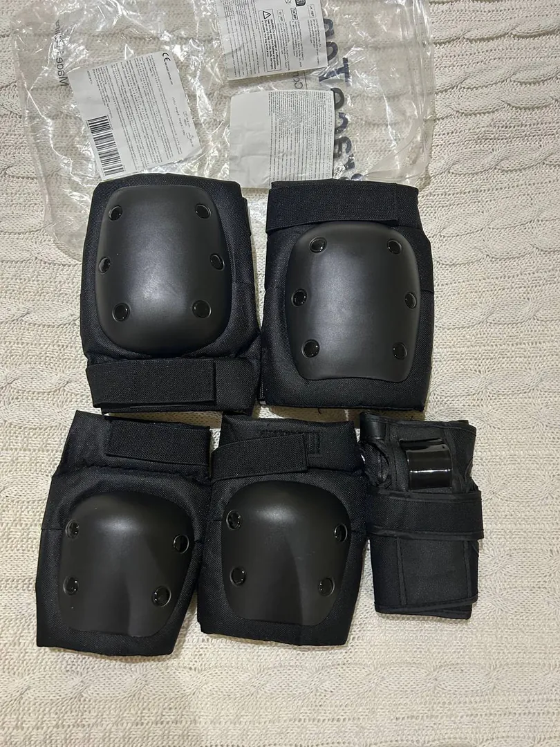 Protective gear set for rollerblades and skateboard — photo 3