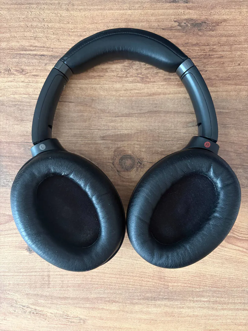 Sony WH-1000XM3 Headphones — photo 3