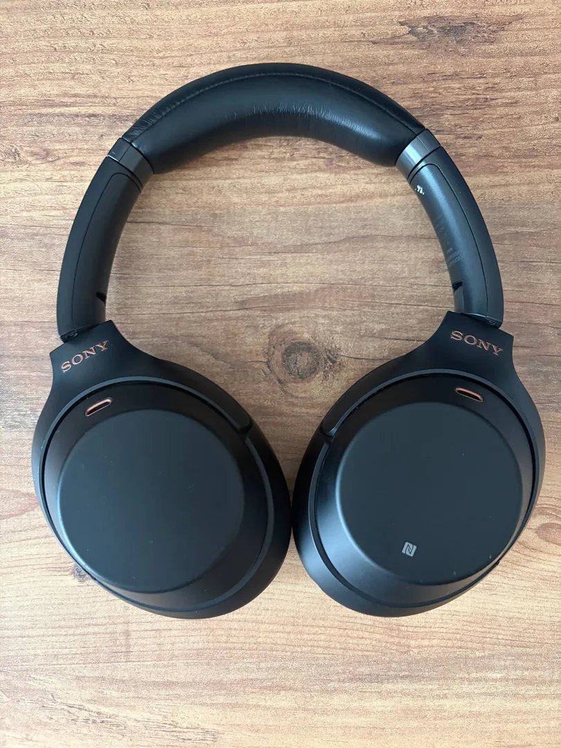 Sony WH-1000XM3 Headphones — photo 4