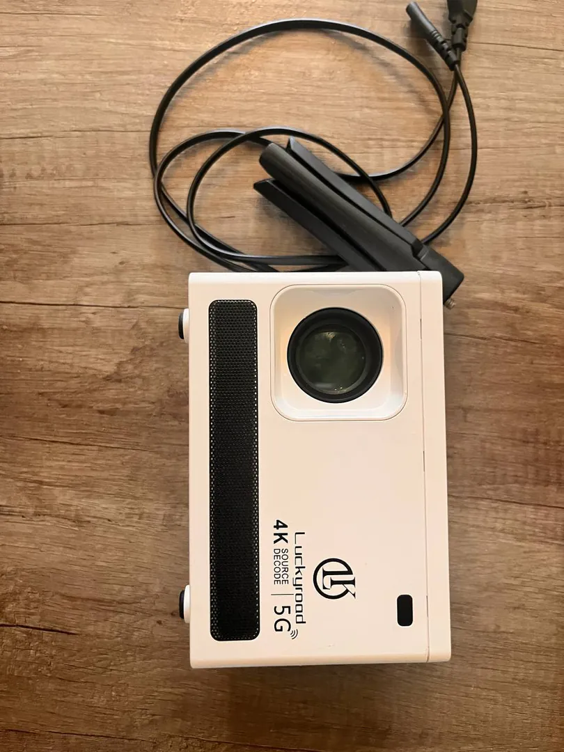 Проектор HD&AI Smart Projector Model 64W — фото 2