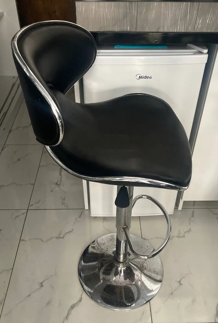 Bar stool — photo 1