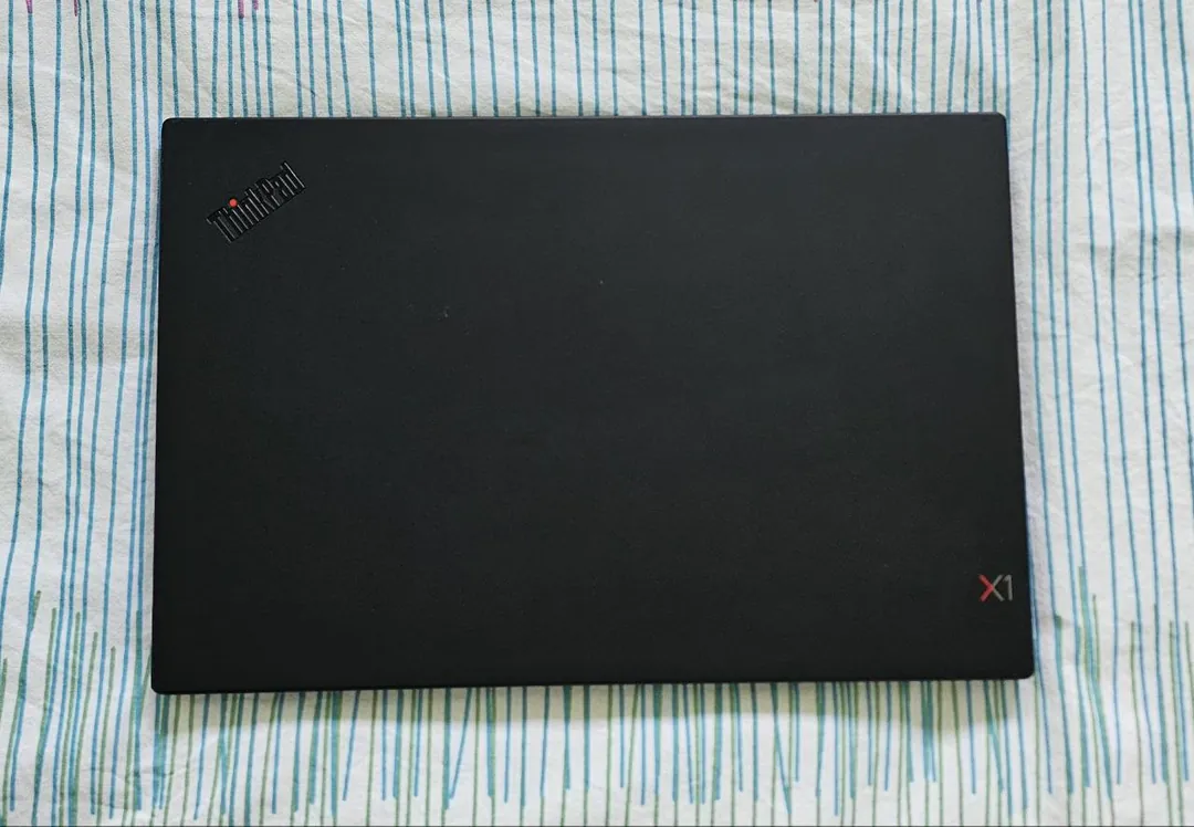 Laptop Lenovo X1 Carbon 7th Gen — photo 2