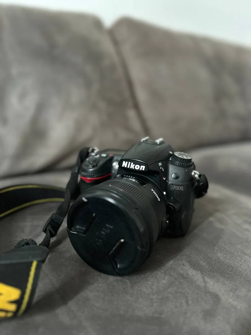 Nikon D7000 Camera and Sigma 50mm f/1.4 Lens — photo 3