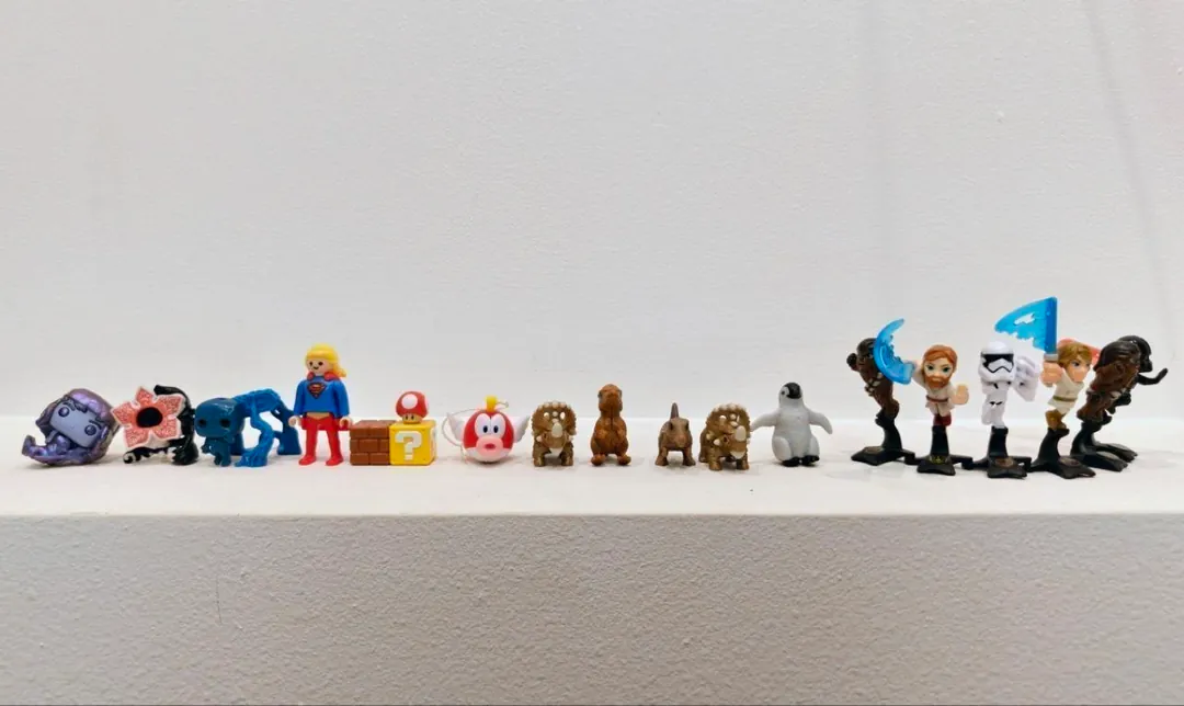 Toys from Kinder Surprise — photo 1