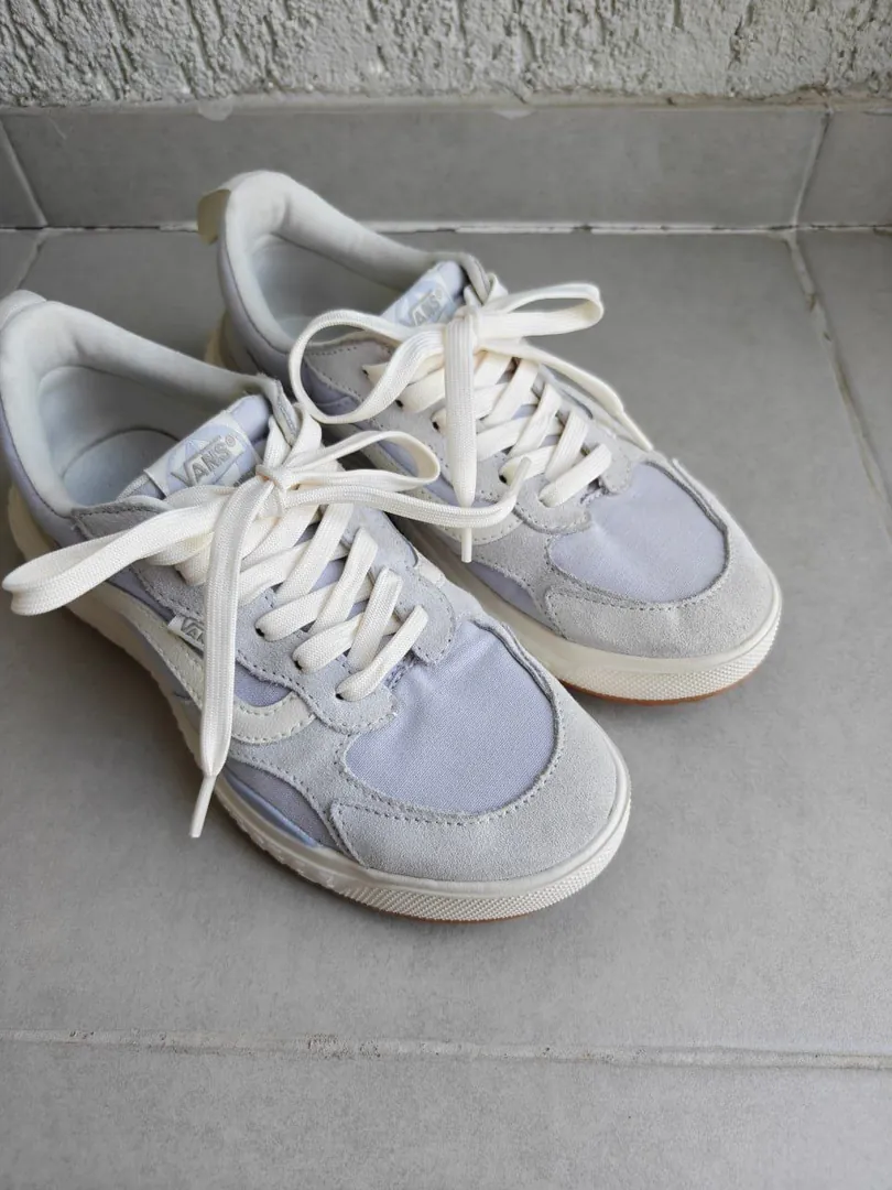 Women's Vans Ultrarange Neo VR3 sneakers — photo 3