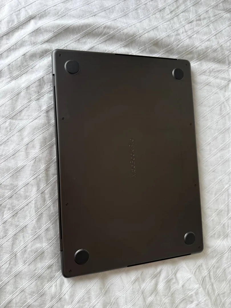 MacBook Pro M5 16GB 512GB — photo 5