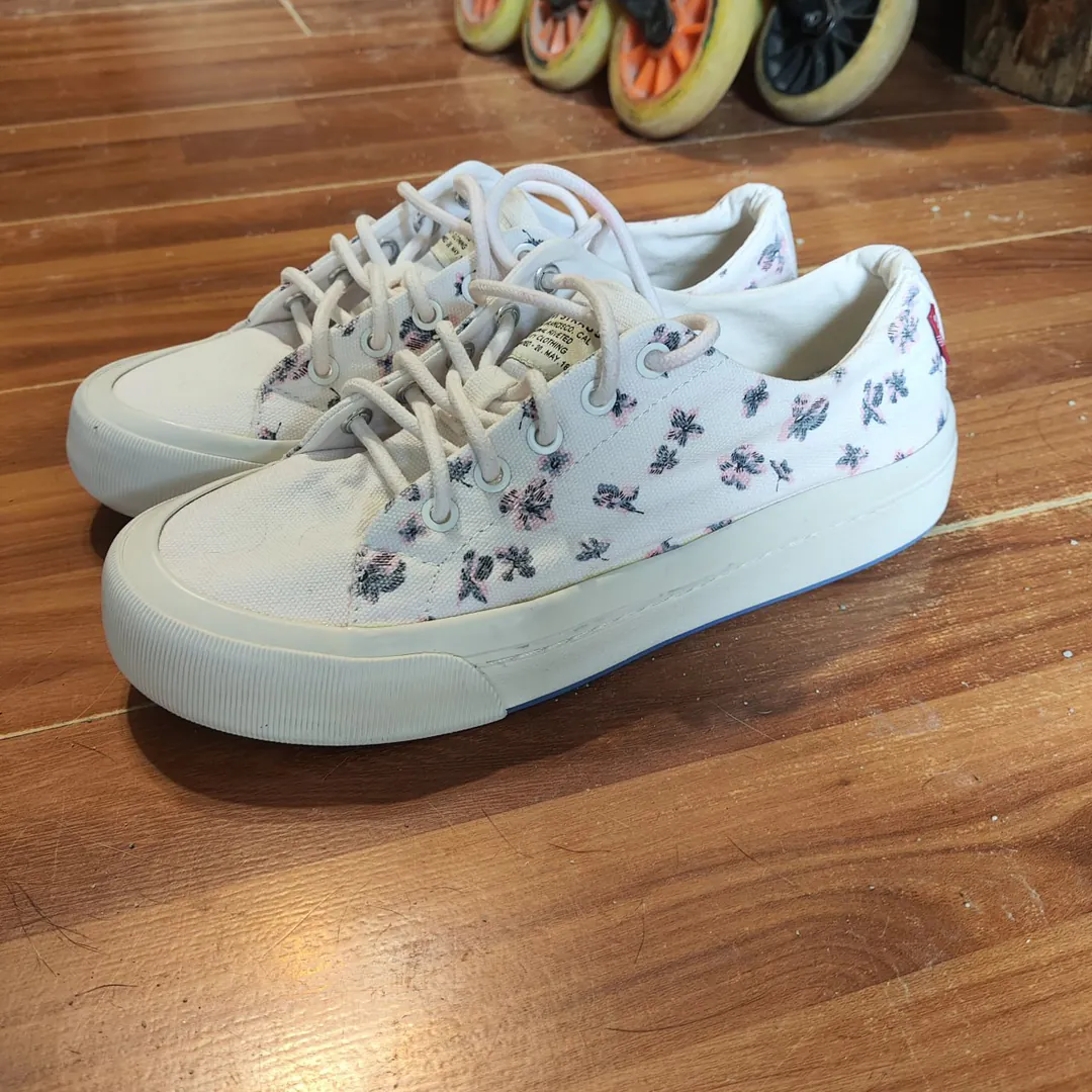 Sneakers Levi's Women's Emma Floral Fashion — photo 3