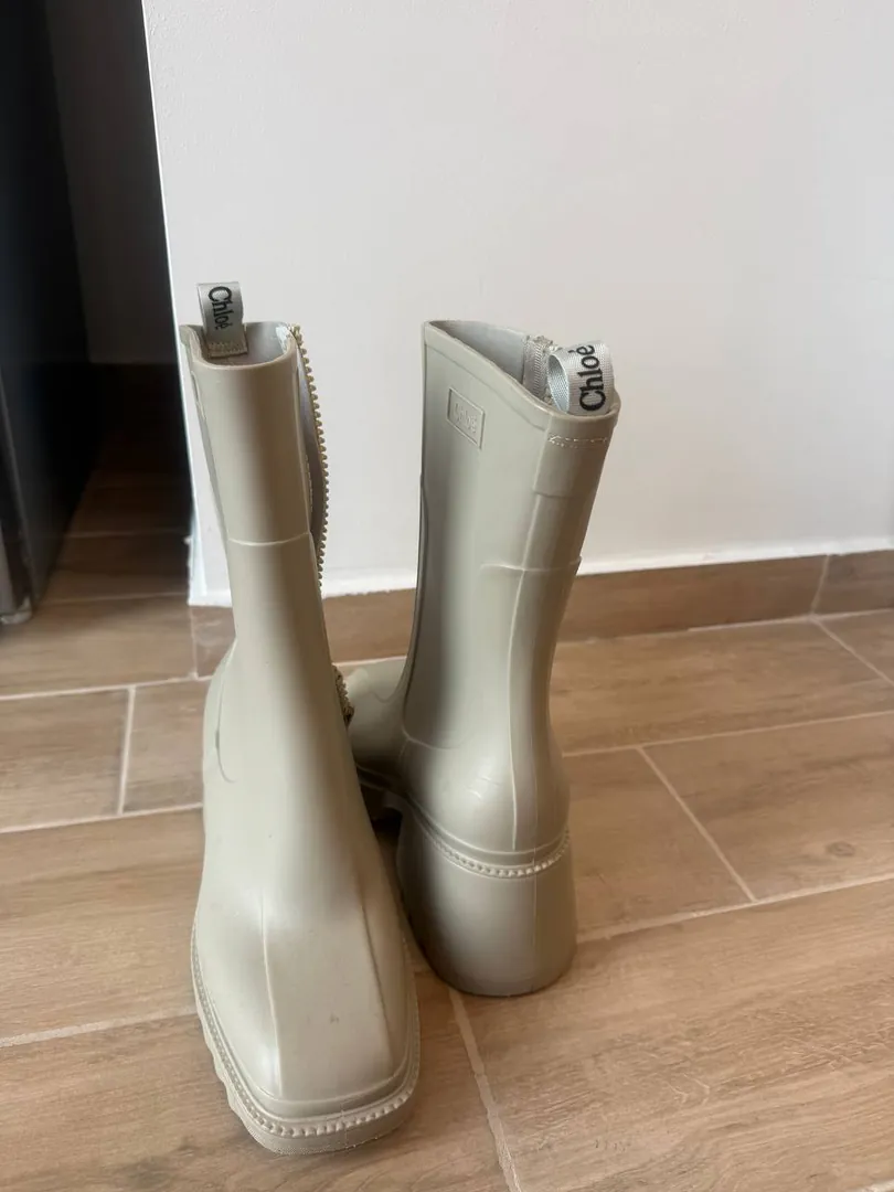 Rubber boots — photo 1
