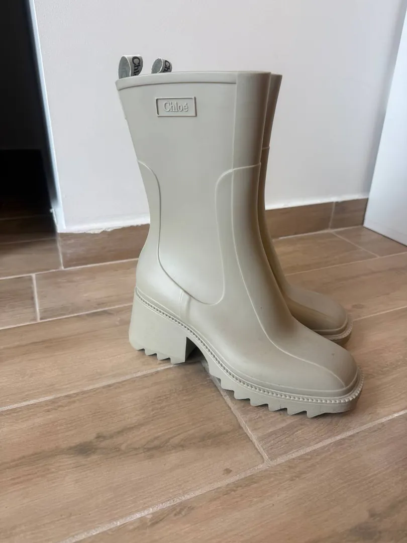 Rubber boots — photo 3