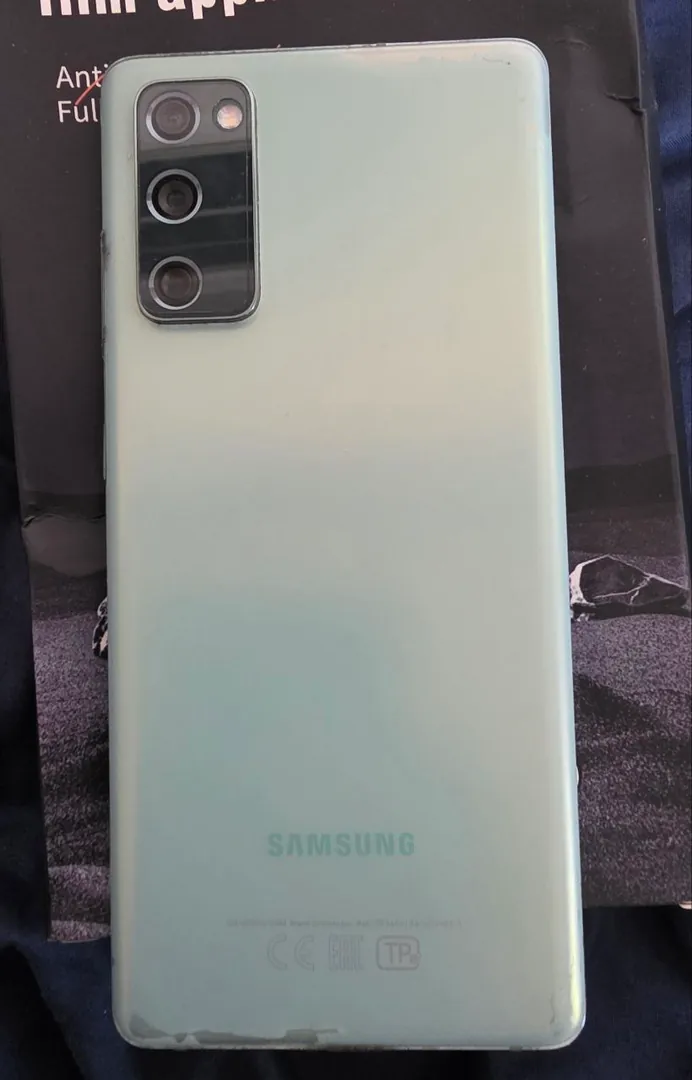Смартфон Samsung S20 FE 256GB — фото 1
