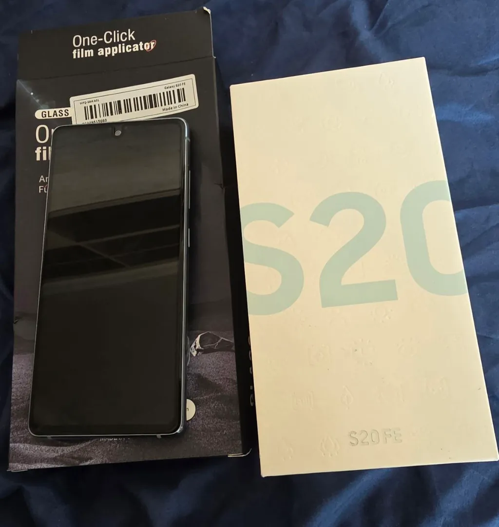 Смартфон Samsung S20 FE 256GB — фото 7