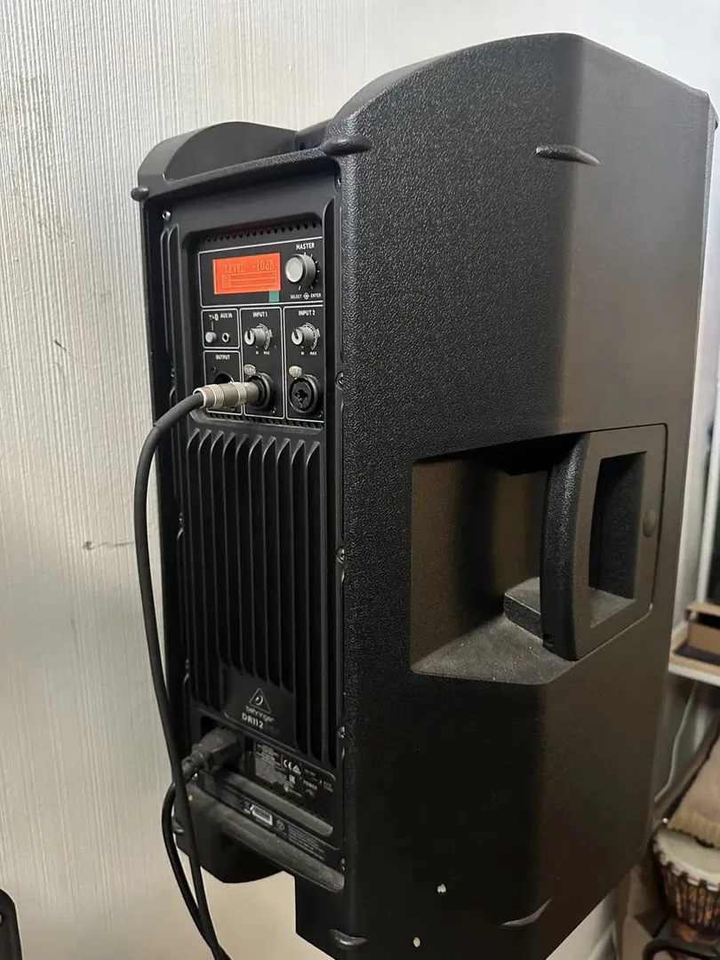 Активные колонки Behringer DR112DSP — фото 1