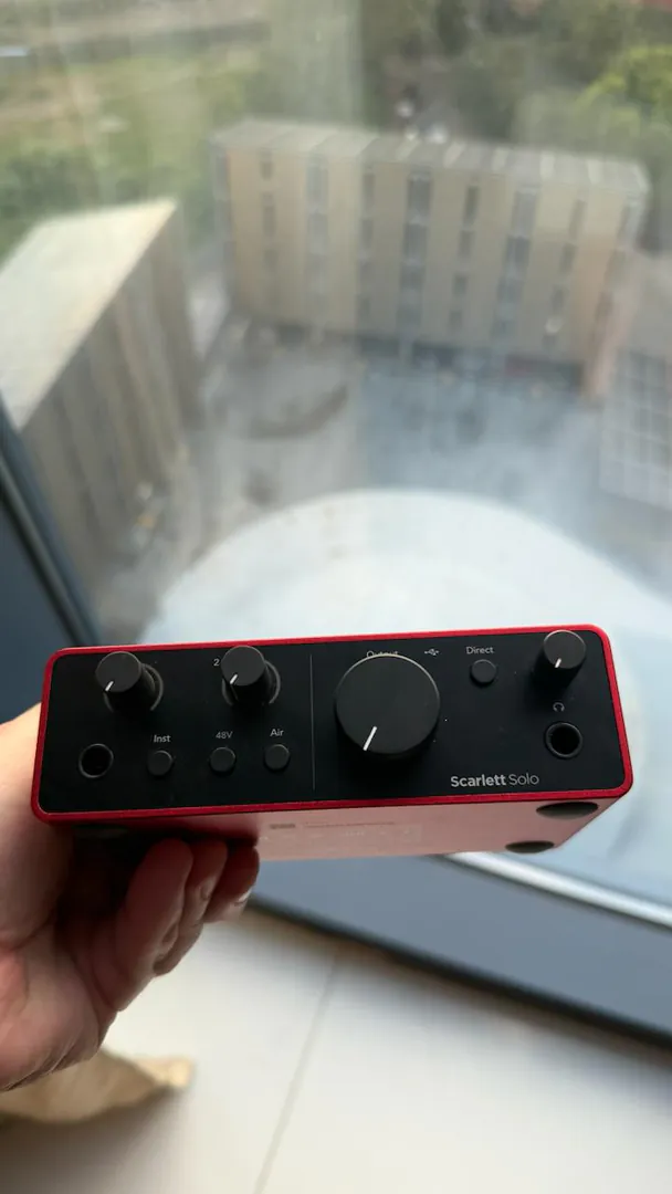 აუდიოინტერფეისი Focusrite Scarlett Solo 4th Gen — ფოტო 1