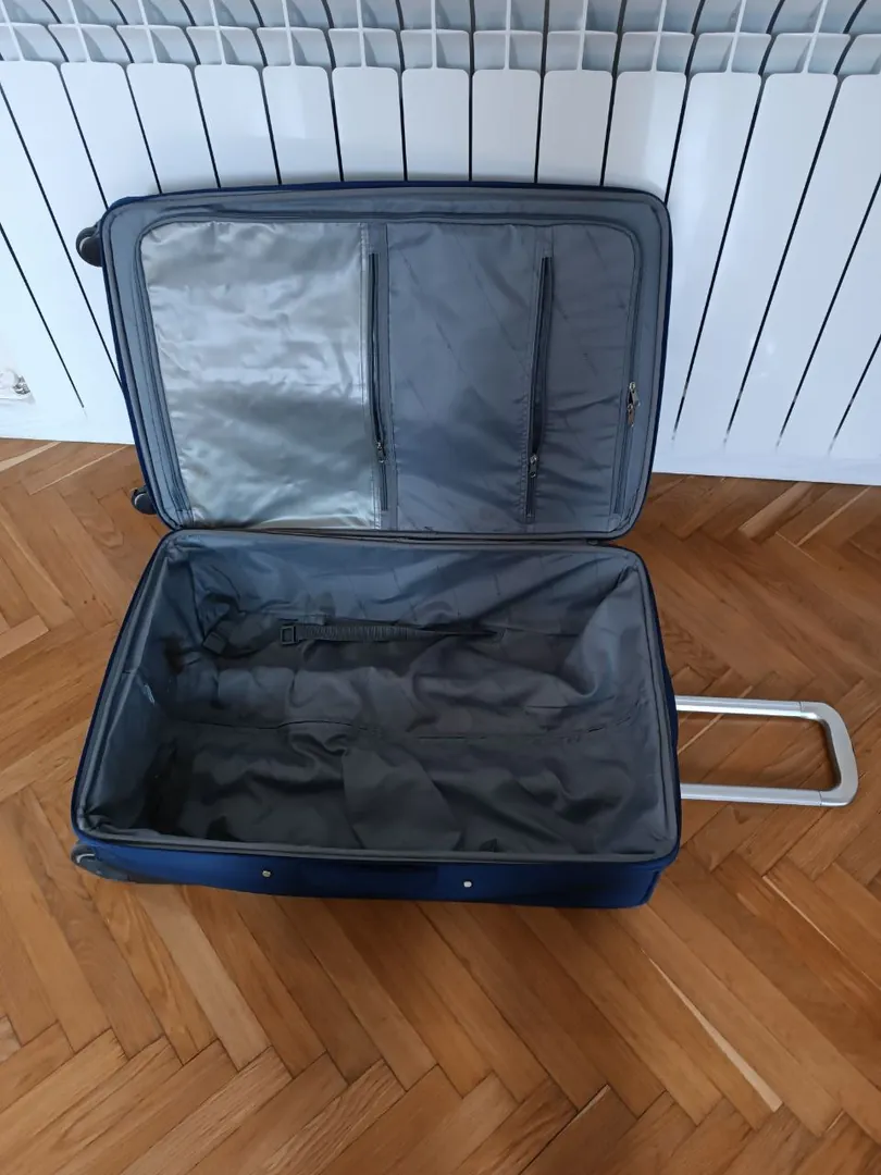 XL Suitcase — photo 1