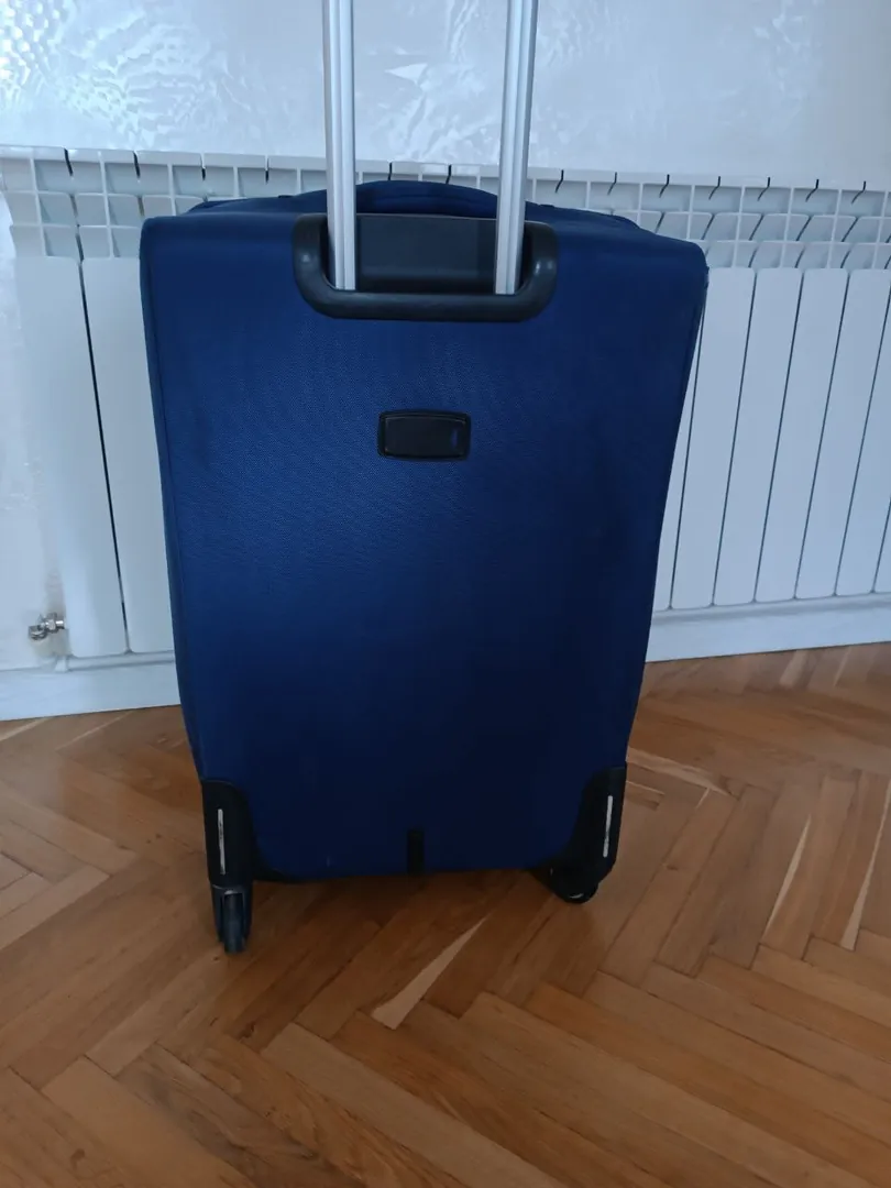 XL Suitcase — photo 2