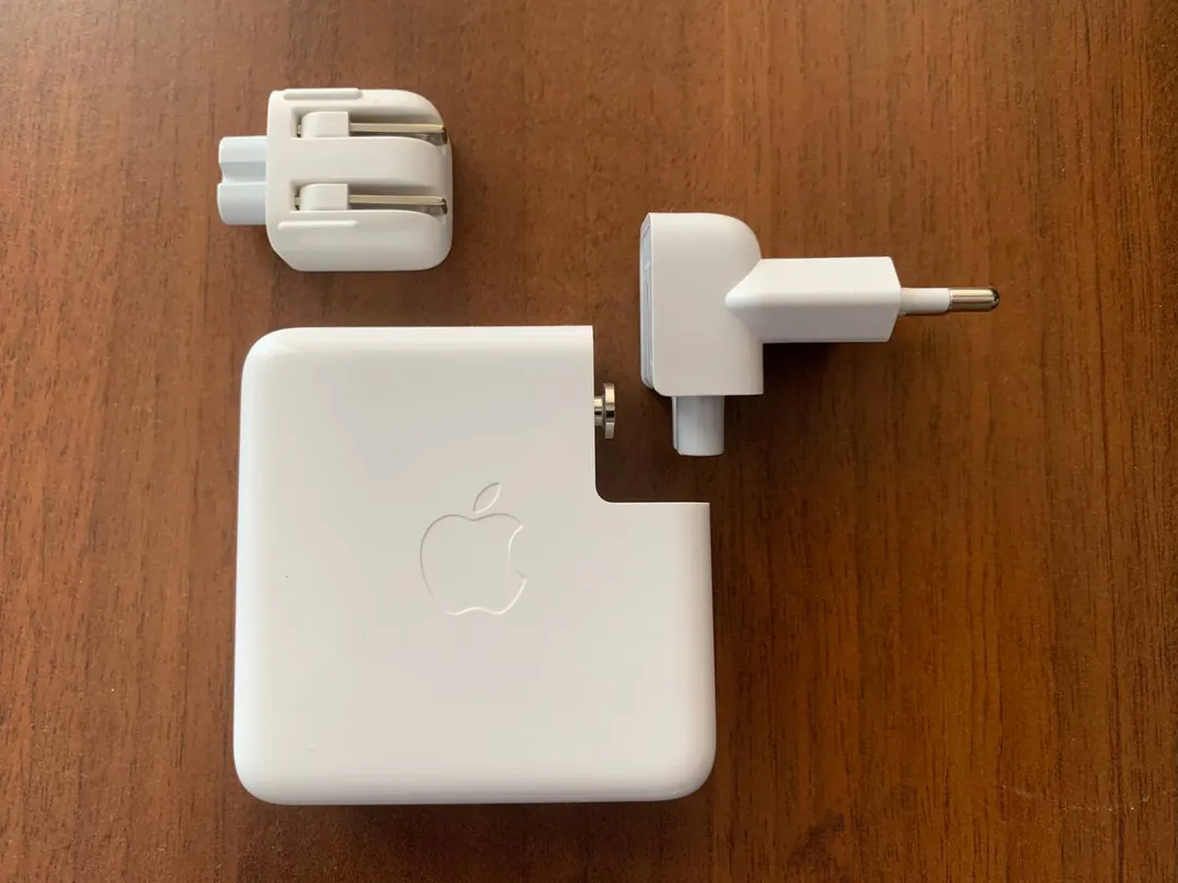 European plug adapter for Apple — photo 1