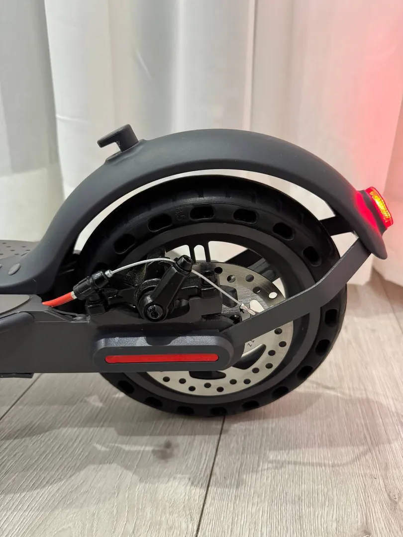 ელექტრო სამოციკლო Kickscooter — ფოტო 1