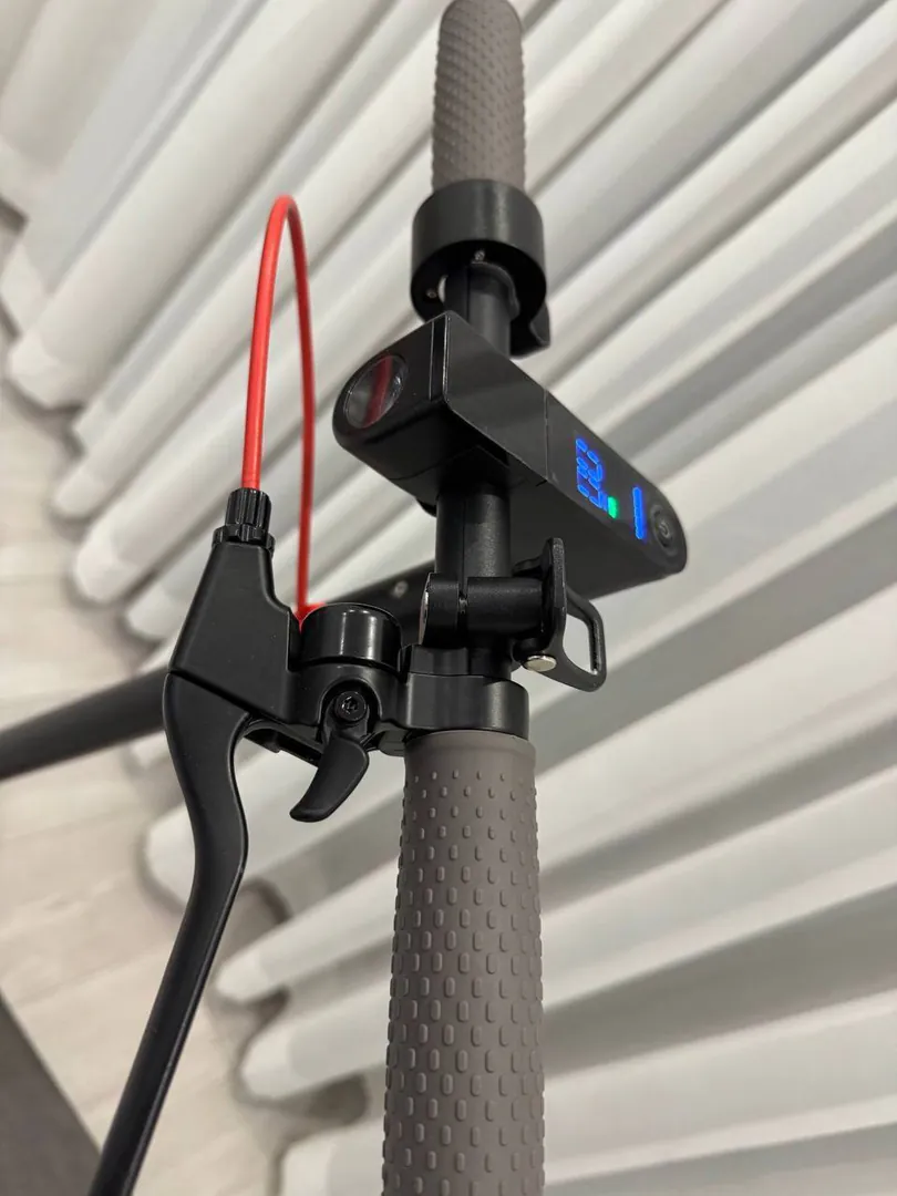 ელექტრო სამოციკლო Kickscooter — ფოტო 3