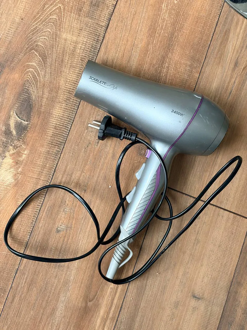 თმის საშრობი 2400W — ფოტო 1