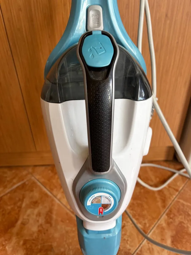 ორთქლიანი ხარხი Black+Decker Steam-Mop FSMH13151SM — ფოტო 3